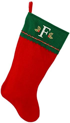 Monogramate m -a brodat cu ciorapi inițial de Crăciun, pâslă verde și roșu, inițial f